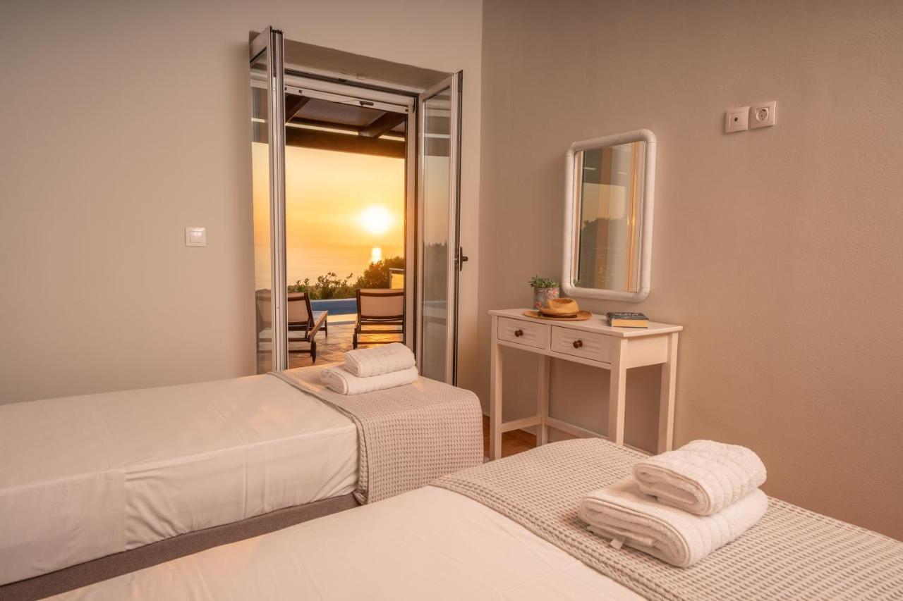 Stone Villa Eriphyle ,Private Witn Sunset View Фискардон Экстерьер фото
